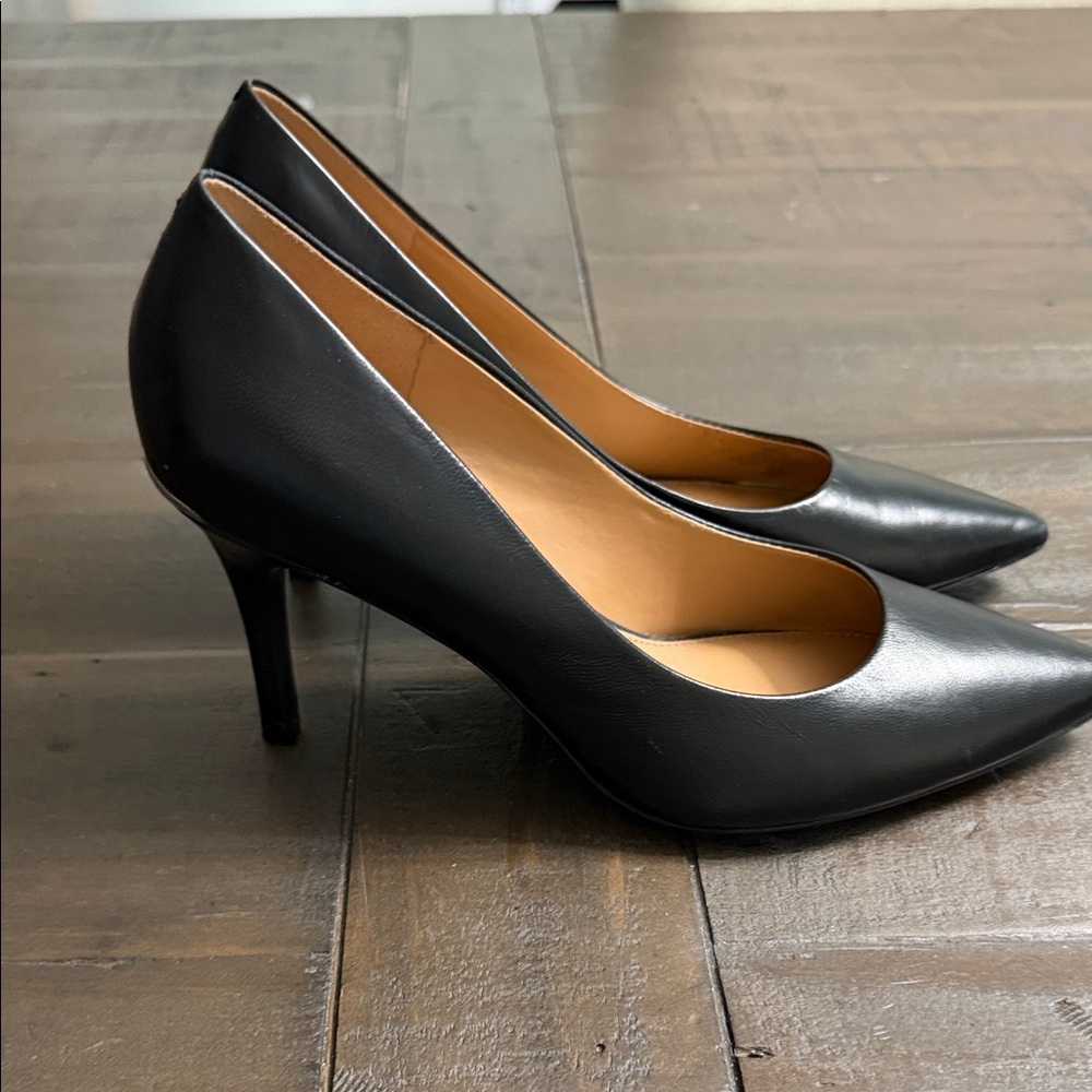 Calvin Klein Black Pointed-Toe Leather Pumps
